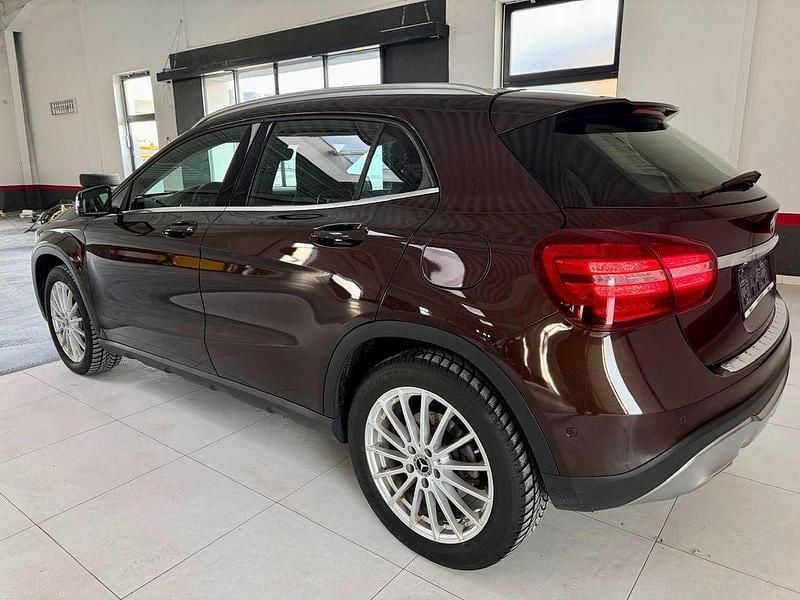 Gebraucht Mercedes GLA220 AMG 184 PS (135 kW) 2018 Braun SUV