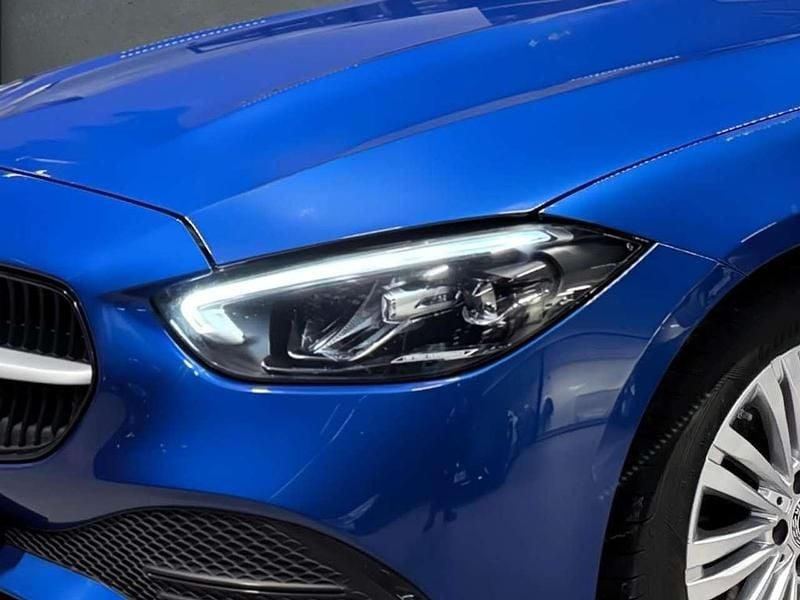Gebraucht Mercedes C200 163 PS (119 kW) 2023 Blau Kombi