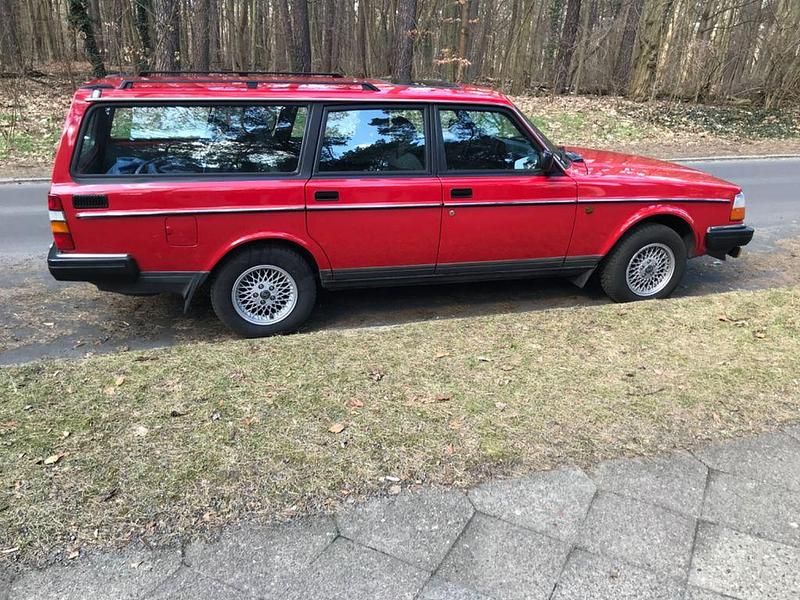 Gebraucht Volvo 240 79 PS (58 kW) 1991 Rot Kombi