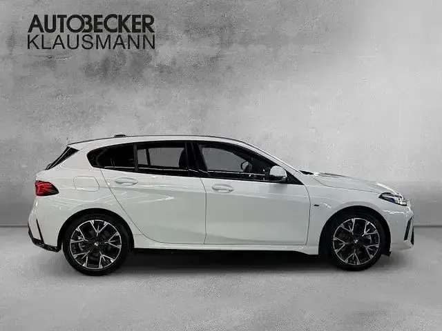 Gebraucht BMW 123 M Sport 204 PS (150 kW) 2025 Weiss Kleinwagen