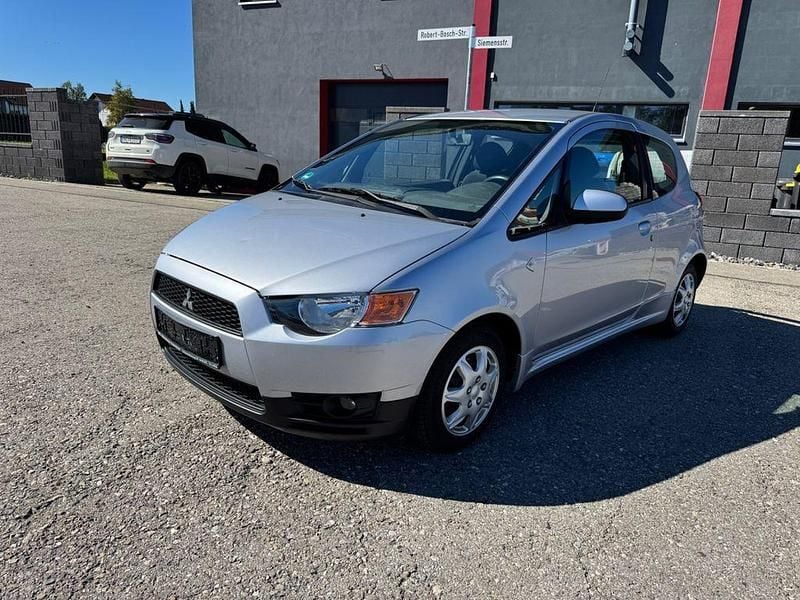 Silber Gebraucht 2012 Mitsubishi Colt Edition Limousine | 1.990 € (Superpreis) - Bild 1/4