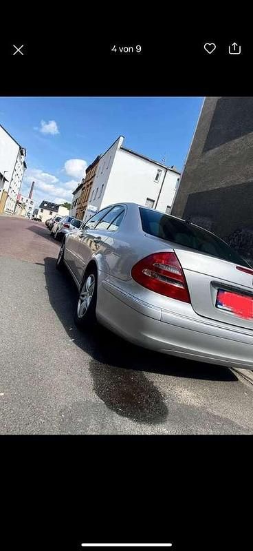 Gebraucht Mercedes E200 163 PS (119 kW) 2003 Grau Limousine
