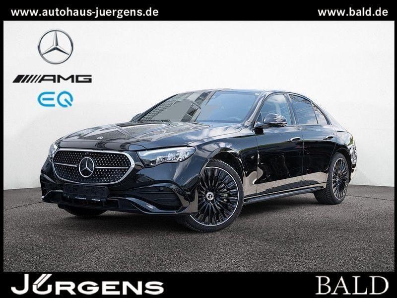 Schwarz metalliclack obsidianschwarz Gebraucht 2024 Mercedes E200 AMG Limousine | 62.490 € - Bild 1/4