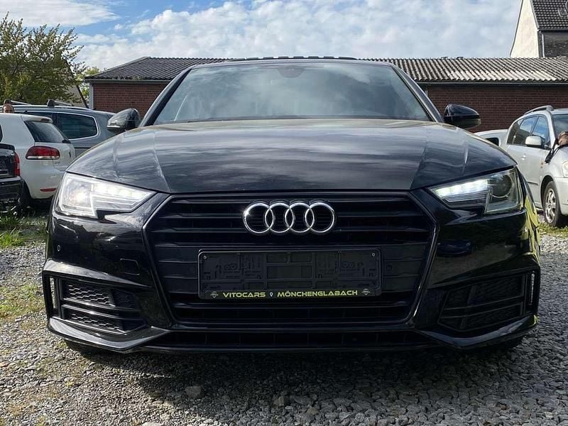 Second-hand Audi A4 S-Line 190 CP (139 kW) 2017 Negru Berlinǎ