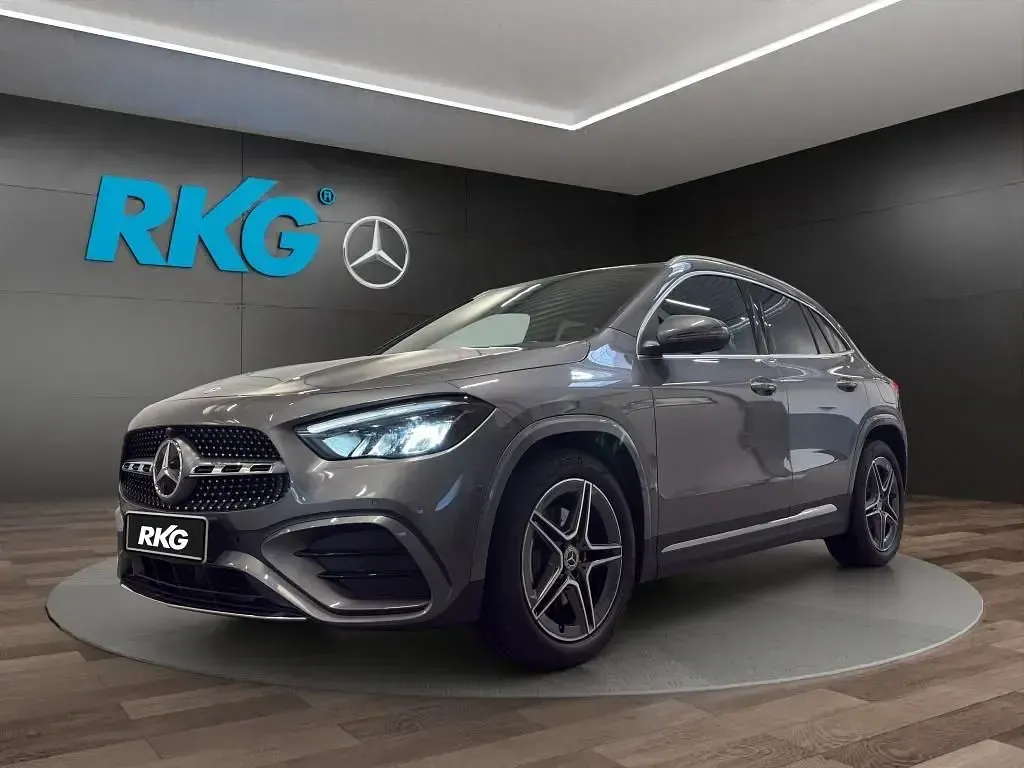 Gebraucht Mercedes GLA200 AMG 164 PS (120 kW) 2025 Grau SUV