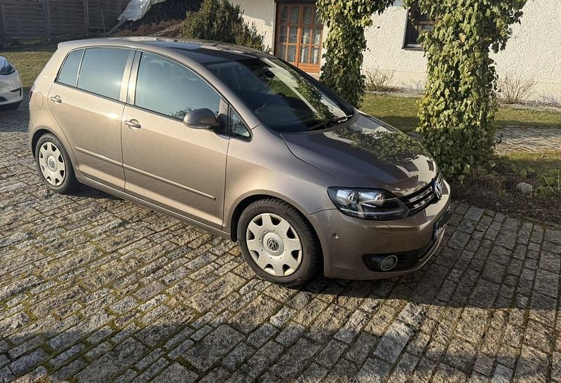 Gebraucht VW Golf VI Team 160 PS (117 kW) 2010 Braun Kleinwagen