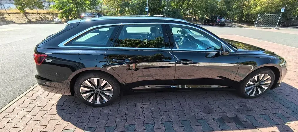 Gebraucht Audi A6 Sport 204 PS (150 kW) 2021 Schwarz Kombi