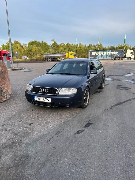 Gebraucht Audi A6 Sport 220 PS (161 kW) 2002 Blau Kombi