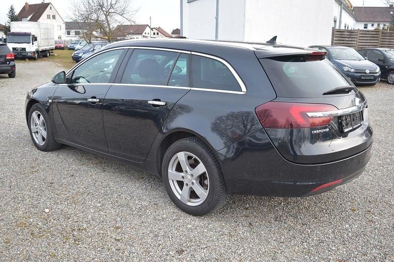 Gebraucht Opel Insignia Innovation 163 PS (119 kW) 2015 Schwarz Kombi