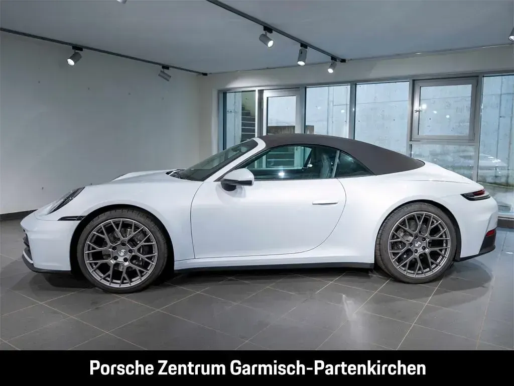 Gebraucht Porsche 911 Carrera Cabriolet 394 PS (289 kW) 2024 Eisgraumetallic Cabrio