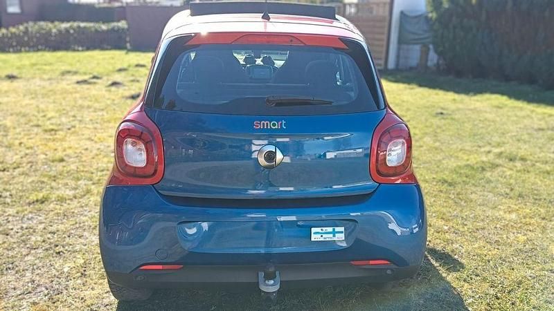Gebraucht Smart ForFour Passion 90 PS (66 kW) 2017 Blau Kleinwagen