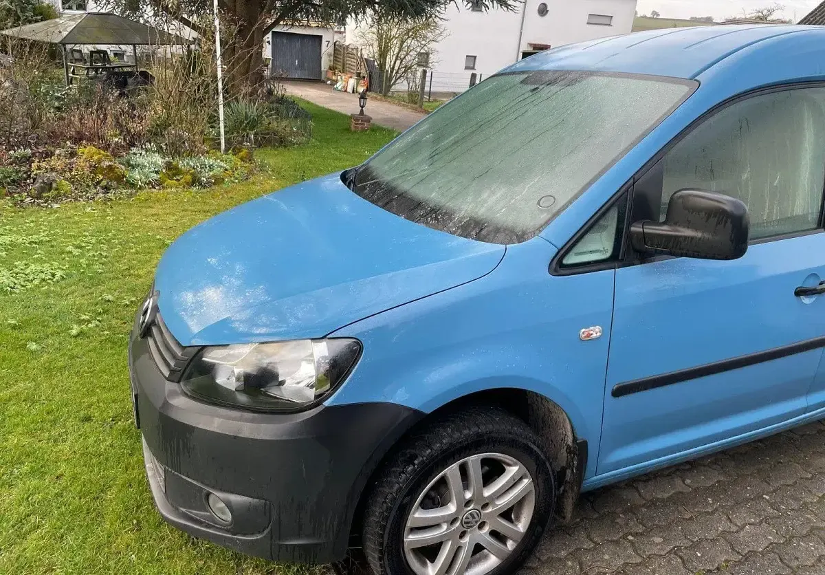 Gebraucht VW Caddy 105 PS (77 kW) 2011 Blau Van / Kleinbus