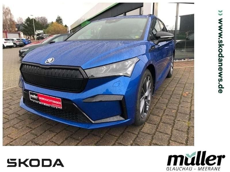 Blau (race blau metallic) Gebraucht 2021 Skoda Enyaq iV SportLine SUV | 25.990 € (Fairer Preis) - Bild 1/4