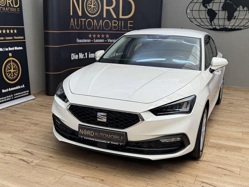 Candy weiss Gebraucht 2022 Seat Leon Style Kombi | 16.399 € (Fairer Preis) - Bild 1/3