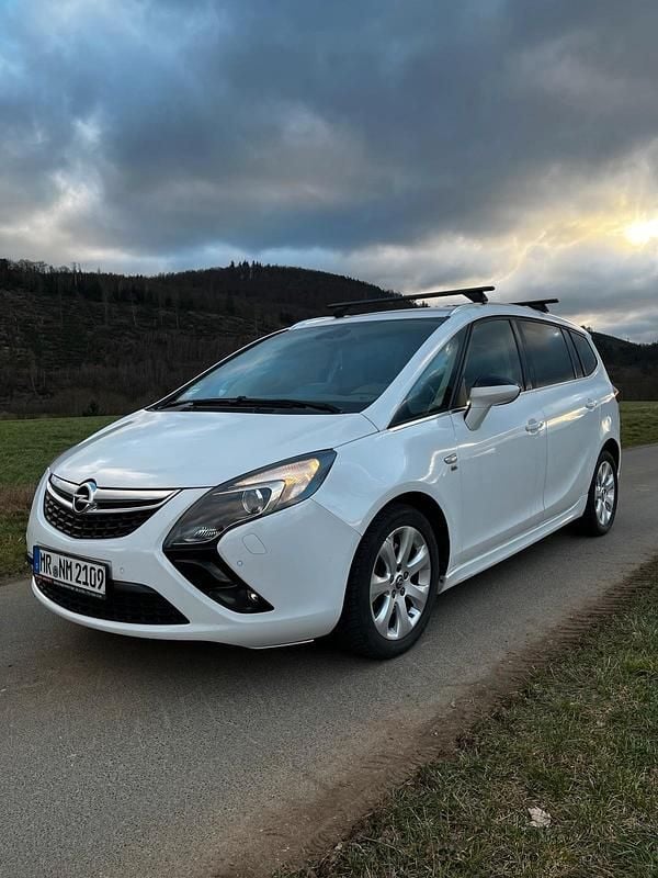 Gebraucht Opel Zafira Tourer OPC 140 PS (102 kW) 2015 Weiß Van / Kleinbus