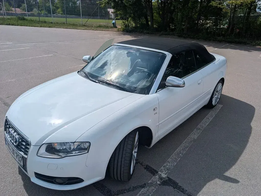 Używany Audi S4 Cabriolet Basis 344 KM (253 kW) 2008 Biały Kabriolet