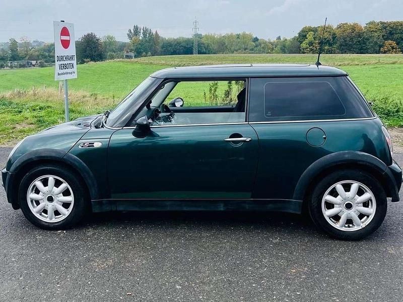 Usata Mini Cooper 116 CV (85 kW) 2002 Verde Utilitaria