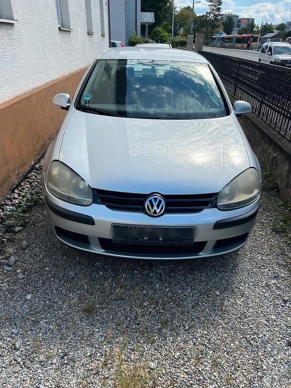 Silber Gebraucht 2003 VW Golf IV Trendline Limousine | 550 € (Superpreis) - Bild 1/4