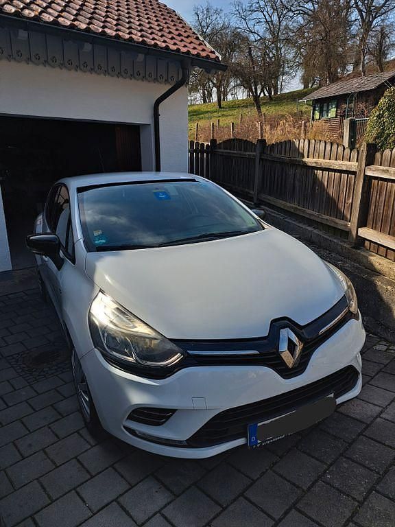 Gebraucht Renault Clio IV LIMITED 73 PS (53 kW) 2016 Weiß Limousine