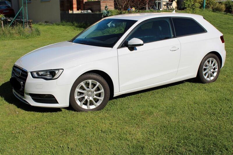 Weiß Gebraucht 2012 Audi A3 Ambition Limousine | 13.500 € (Guter Preis) - Bild 1/4