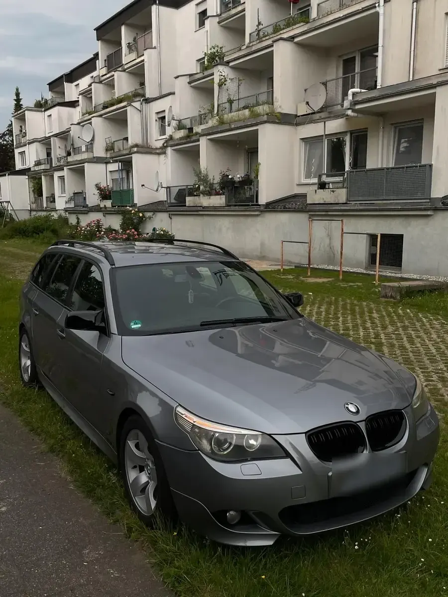 Gebraucht BMW 525 177 PS (130 kW) 2005 Silber Kombi