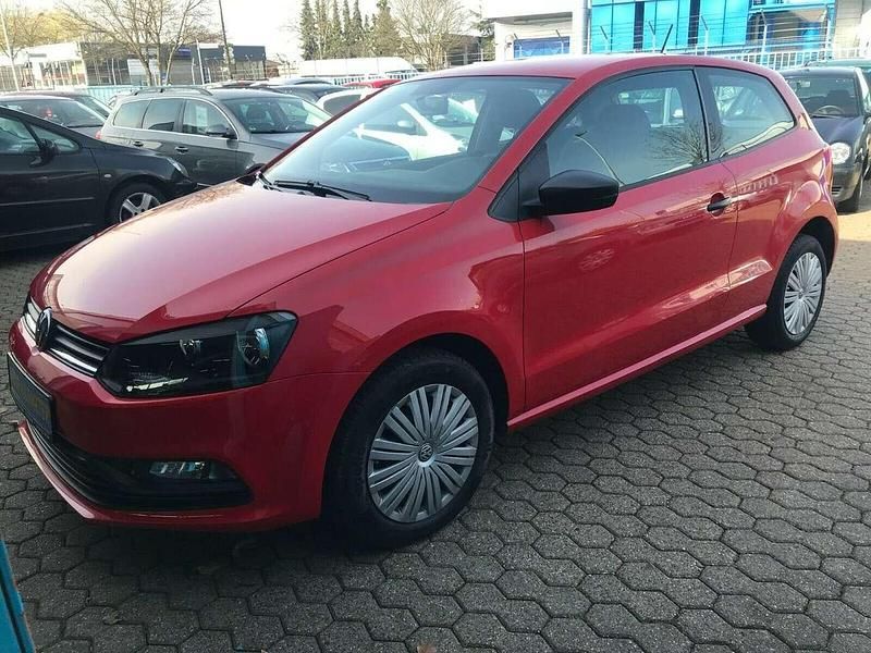 Gebraucht VW Polo Trendline 60 PS (44 kW) 2016 Rot Kleinwagen