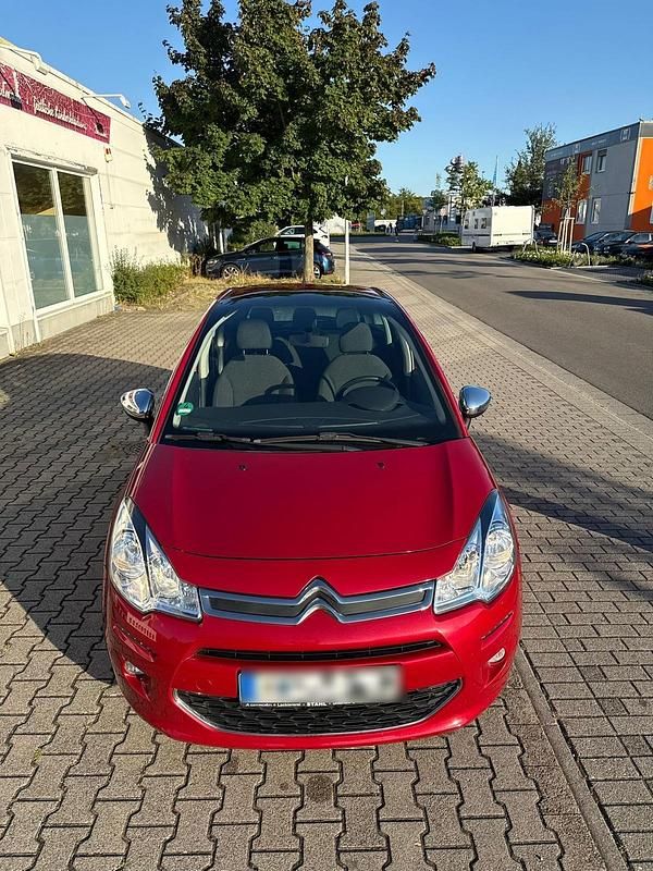 Rot Gebraucht 2016 Citroën C3 Exclusive Kleinwagen | 9.500 € (Fairer Preis) - Bild 1/4