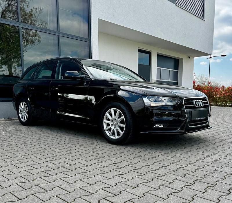 Second-hand Audi A4 Attraction 120 CP (88 kW) 2014 Negru Break