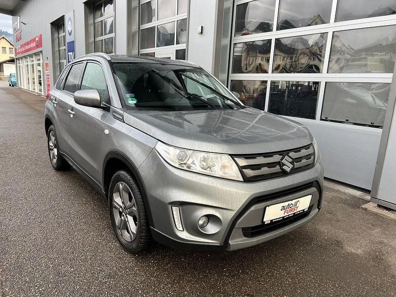 Gebraucht Suzuki Vitara Comfort 120 PS (88 kW) 2016 Grau SUV