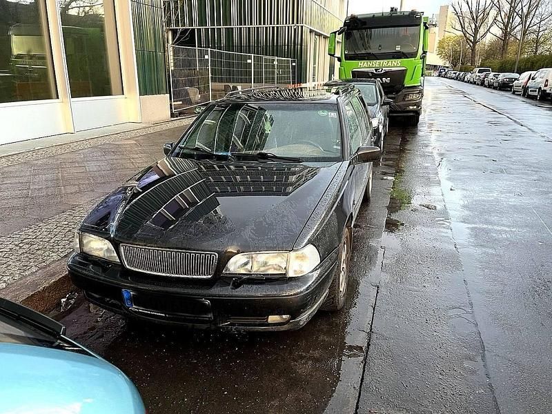 Gebraucht Volvo V70 170 PS (125 kW) 1998 Schwarz Kombi
