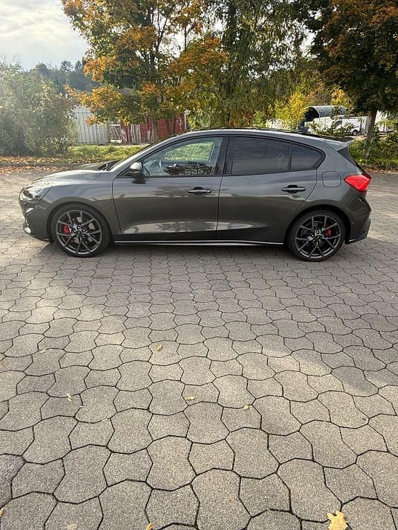 Usata Ford Focus ST 280 CV (205 kW) 2019 Grigio Berlina
