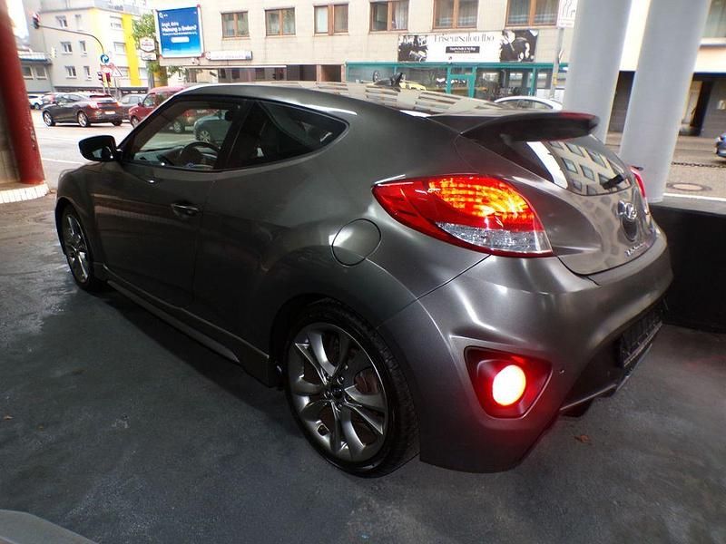 Gebraucht Hyundai Veloster Premium 186 PS (136 kW) 2015 Grau Kleinwagen