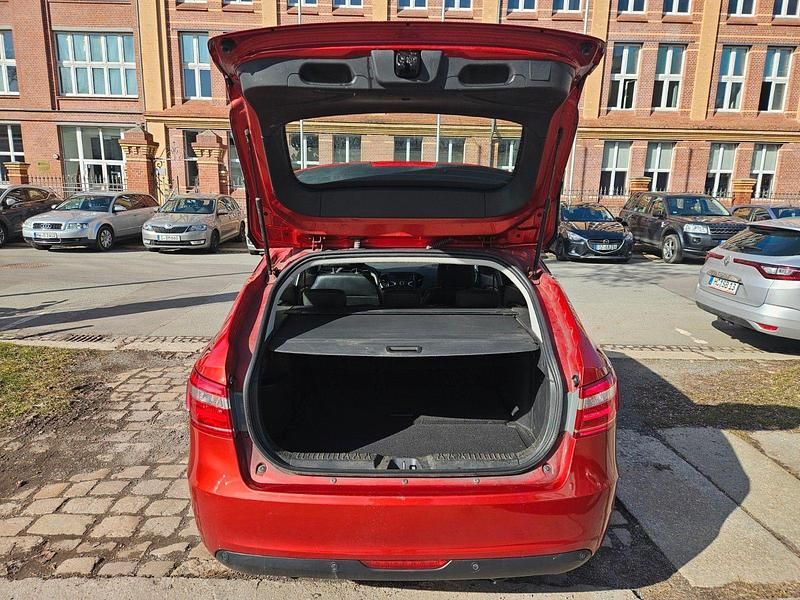 Gebraucht Lada Vesta 106 PS (77 kW) 2018 Orange Kombi