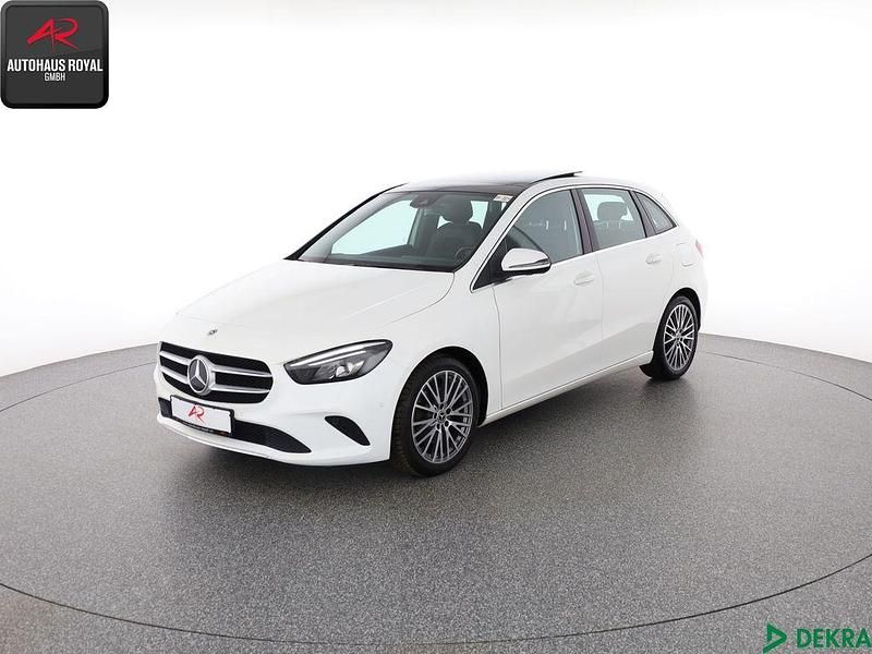 Weiß Gebraucht 2019 Mercedes B200 Progressive Van / Kleinbus | 21.380 € (Fairer Preis) - Bild 1/4