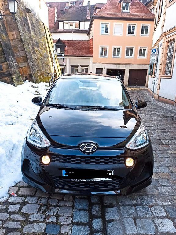 Schwarz Gebraucht 2019 Hyundai i10 Trend Kleinwagen | 9.100 € (Fairer Preis) - Bild 1/4
