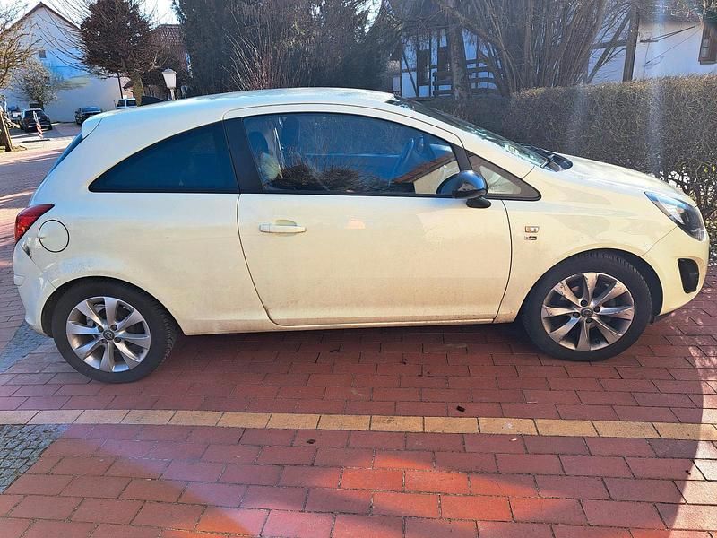 Używany Opel Corsa S 85 KM (62 kW) 2012 Andere farben Hatchback