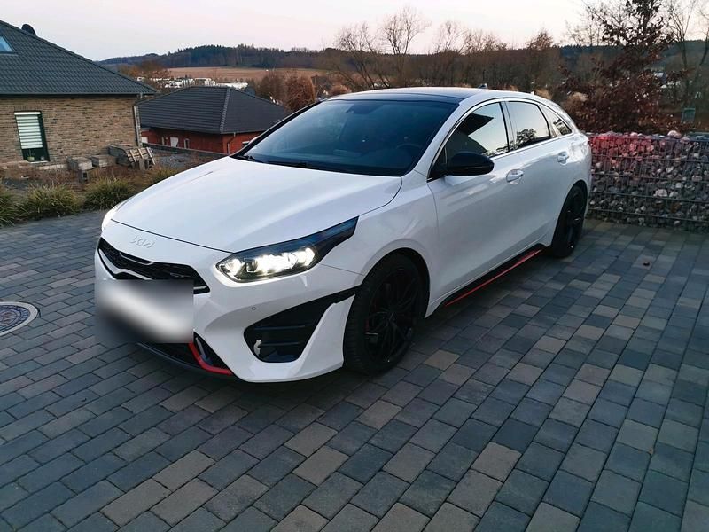 Gebraucht Kia ProCeed GT 204 PS (150 kW) 2022 Weiß Kombi