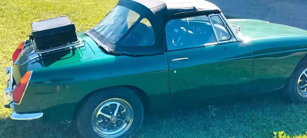 Käytetty MG B 95 HP (69 kW) 1976 Vihreä Avoauto