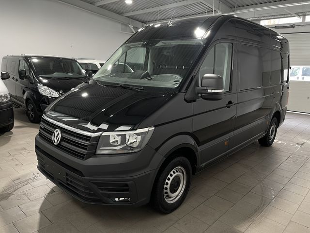 Schwarz (metallic) Gebraucht 2022 VW Crafter Van | 69.900 € - Bild 1/4