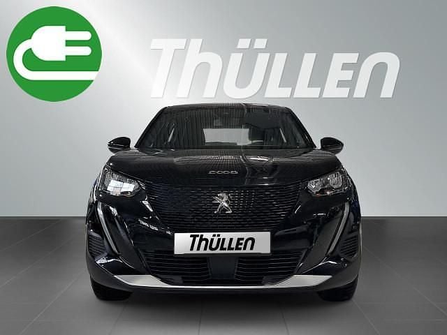 Gebraucht Peugeot e-2008 Active 100 kW (136 PS) 2023 Schwarz SUV