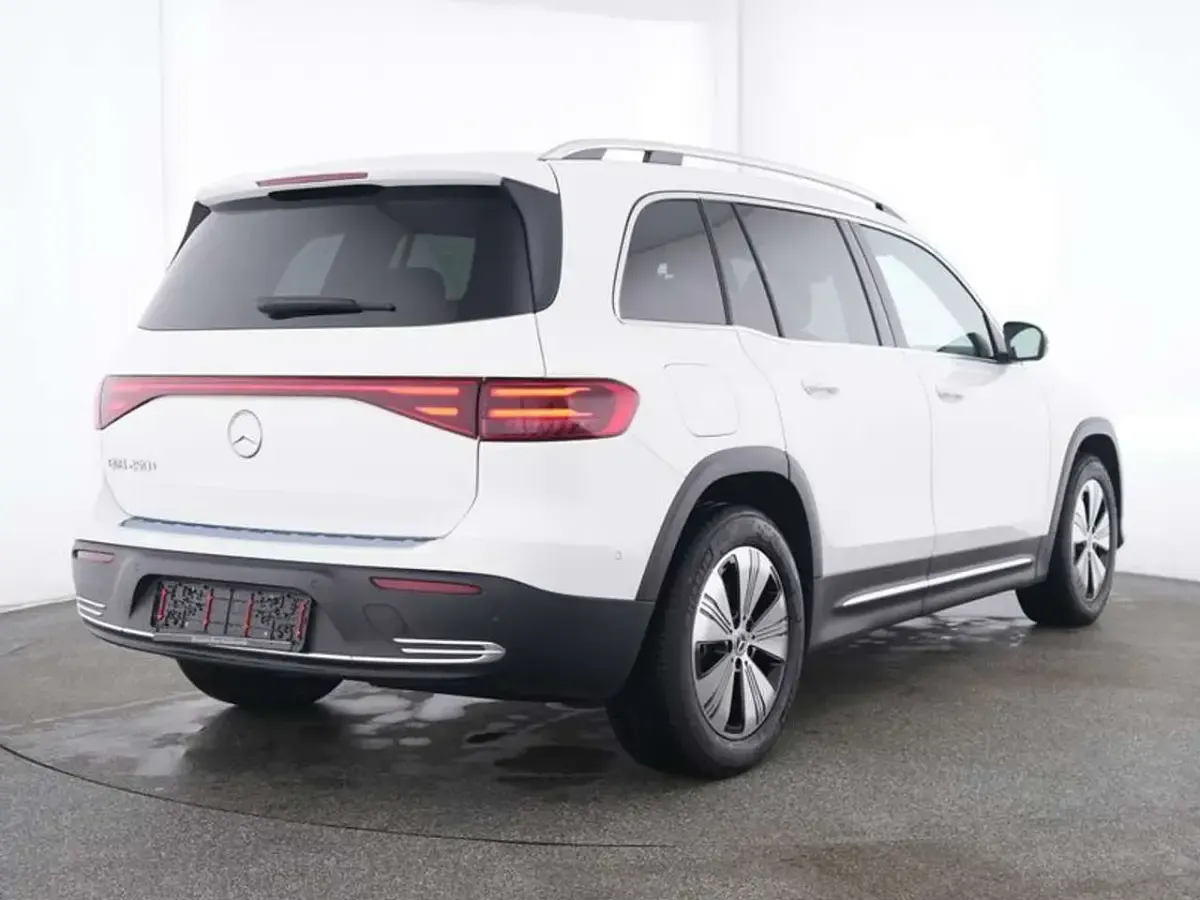 Gebraucht Mercedes EQB250+ Progressive 139 kW (190 PS) 2025 Weiß SUV