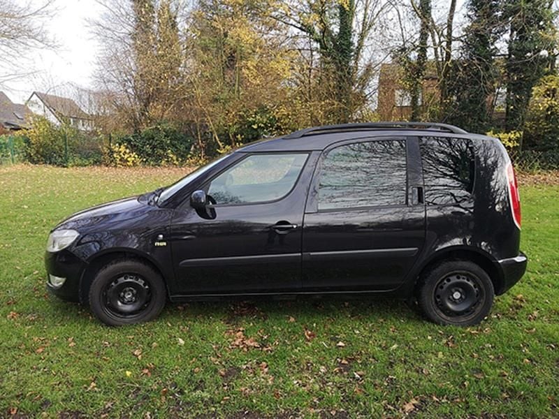 Schwarz Gebraucht 2014 Skoda Roomster Fresh Van / Kleinbus | 4.500 € (Fairer Preis) - Bild 1/4