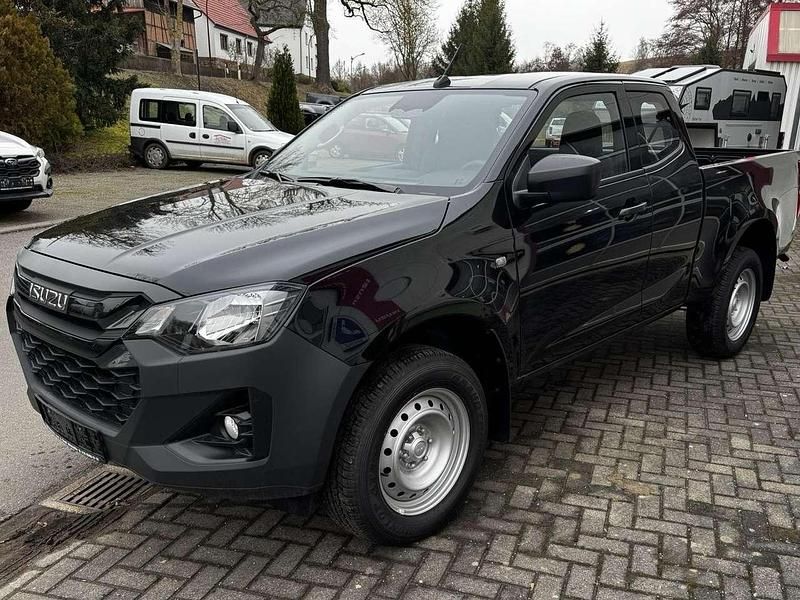 Neu Isuzu D-Max 163 PS (119 kW) 2026 Onyx black Pickup