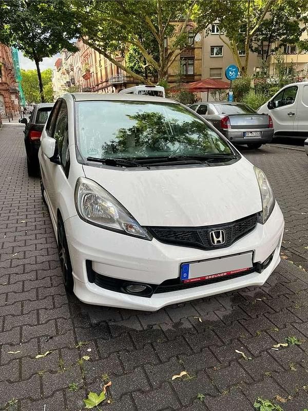 Weiß Gebraucht 2014 Honda Jazz SI Kleinwagen | 6.000 € (Superpreis) - Bild 1/4