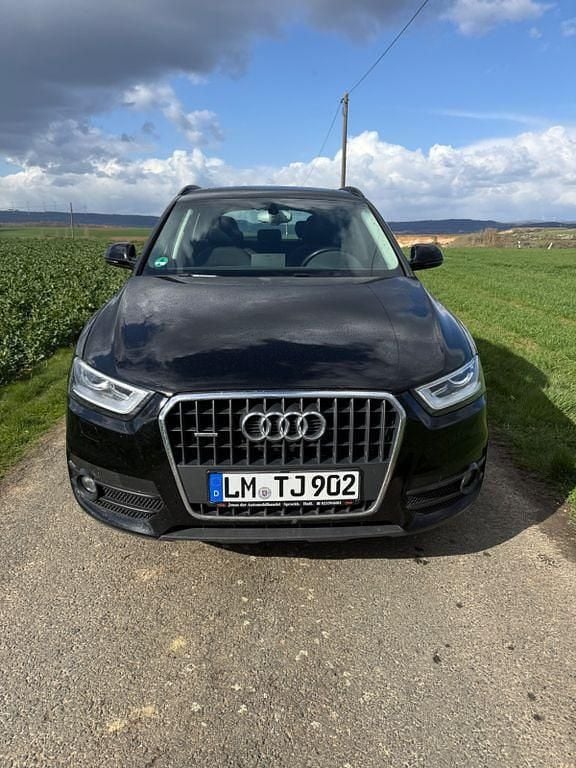 Second-hand Audi Q3 Ambiente 170 CP (125 kW) 2012 Negru SUV