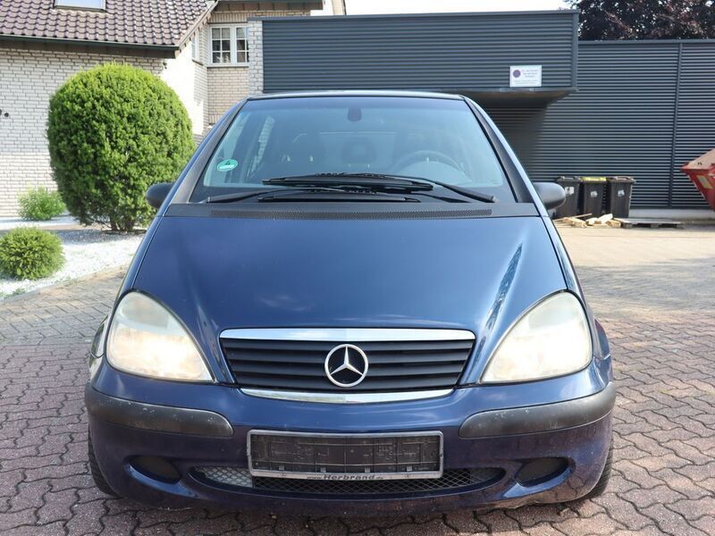 Blau Gebraucht 2002 Mercedes A140 Classic Van / Kleinbus | 750 € (Guter Preis) - Bild 1/4