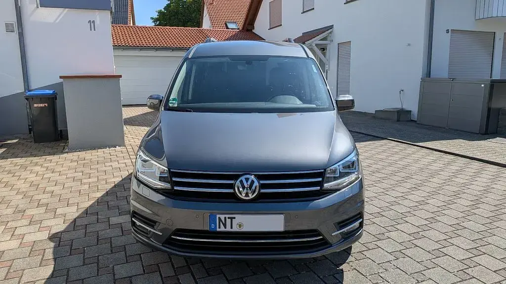 Gebraucht VW Caddy Maxi Highline 110 PS (80 kW) 2019 Grau Van / Kleinbus