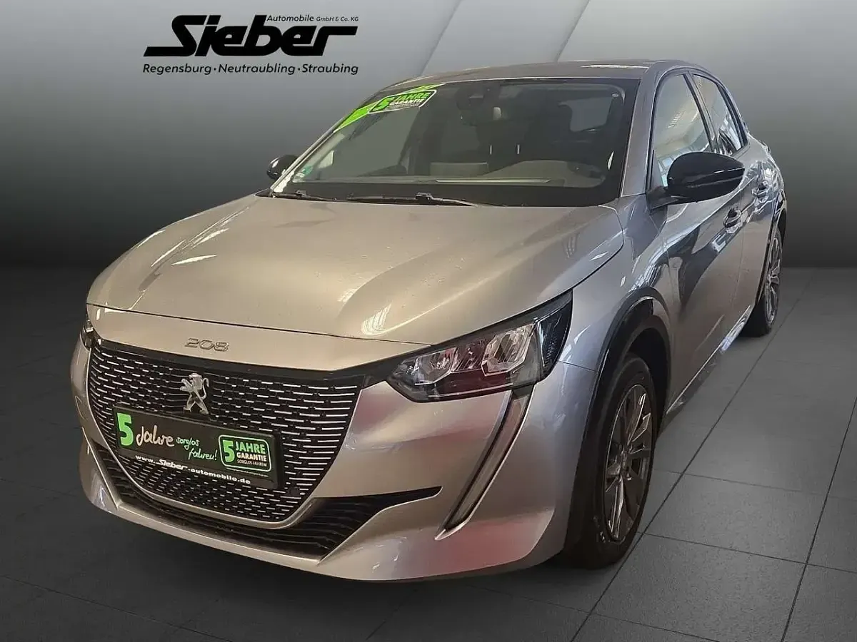Gebraucht Peugeot e-208 Allure 100 kW (136 PS) 2023 Grau Kleinwagen