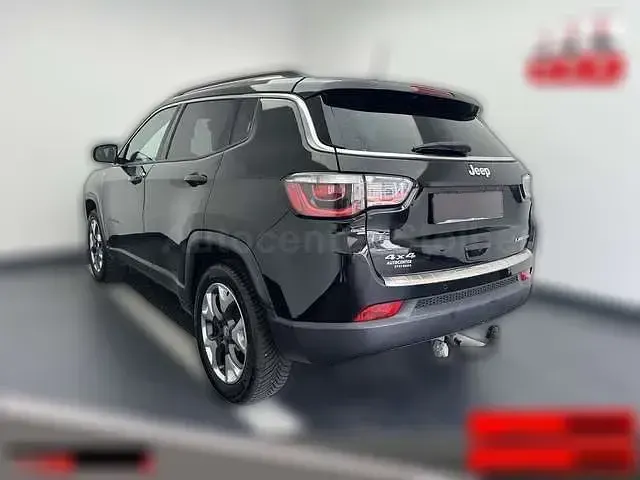 Gebraucht Jeep Compass Opening Edition 170 PS (125 kW) 2017 Schwarz SUV