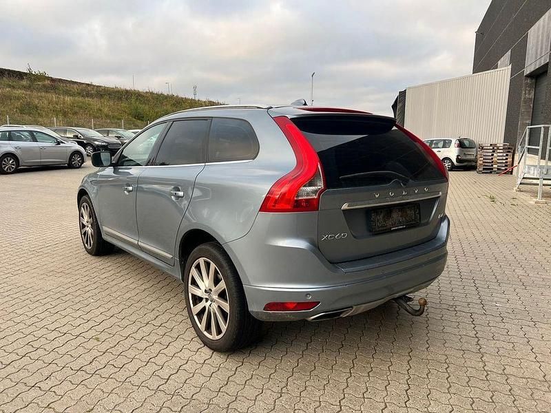 Gebraucht Volvo XC60 Summum 190 PS (139 kW) 2017 Blau SUV